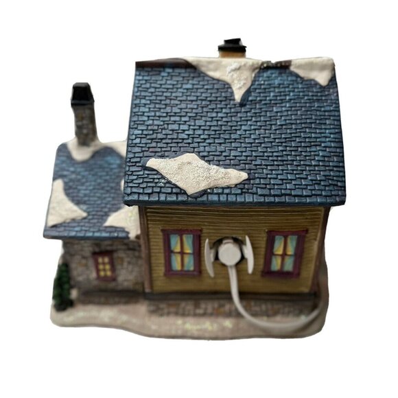 Decorative Outfit Country Hunting Lodge 3D Lighted Log Cabin Christmas Train Set - Picture 10 of 13